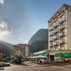 Conradi 3*, Chiavenna Italie